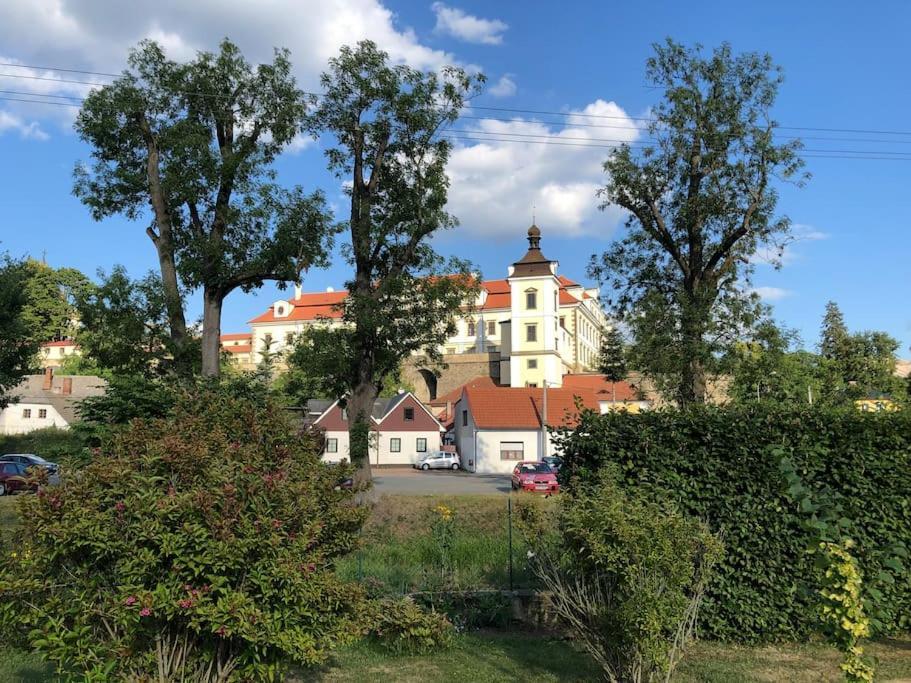 Apartman V Podzamci Rychnov nad Kneznou Ngoại thất bức ảnh